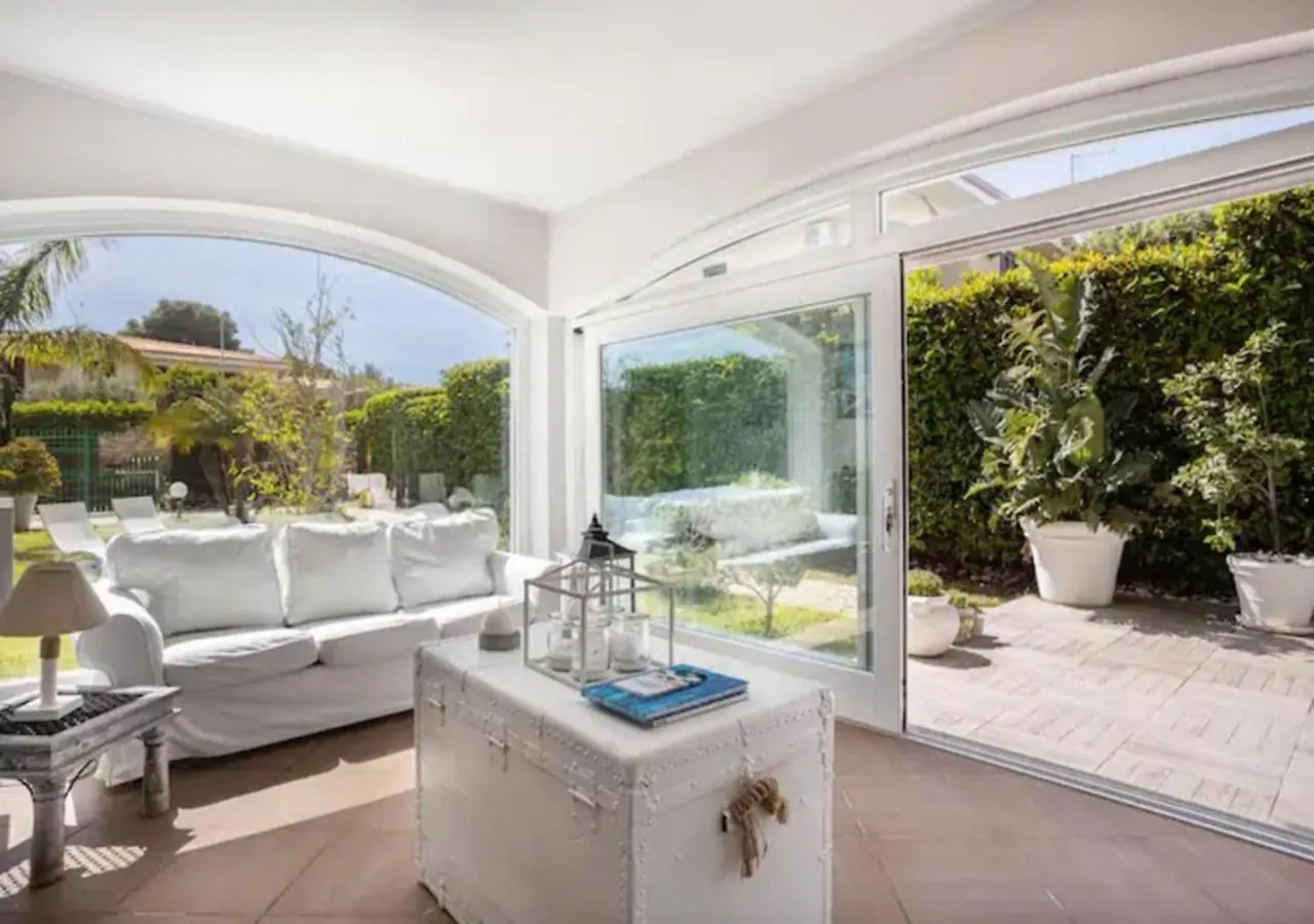 Seaside Villa Carini