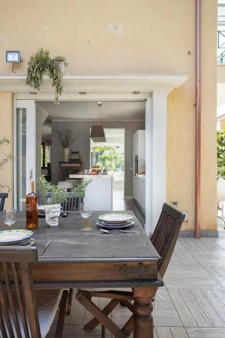 Seaside Villa Carini